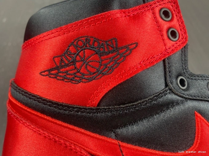 Rep LUCY Jordan High OG 1 Air FD4810-061 Bred Satin WMNS 0805